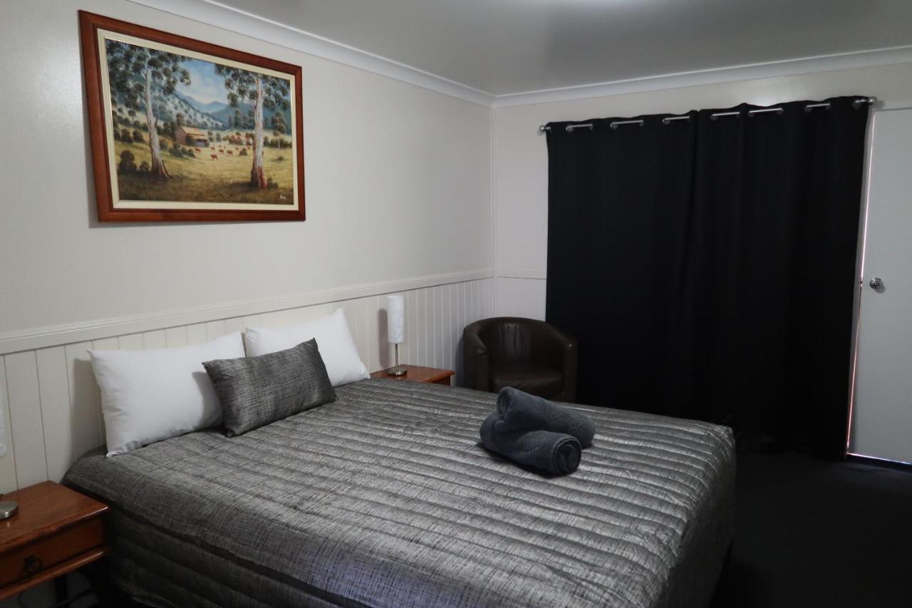 Charleville Waltzing Matilda Motor Inn Eksteriør billede